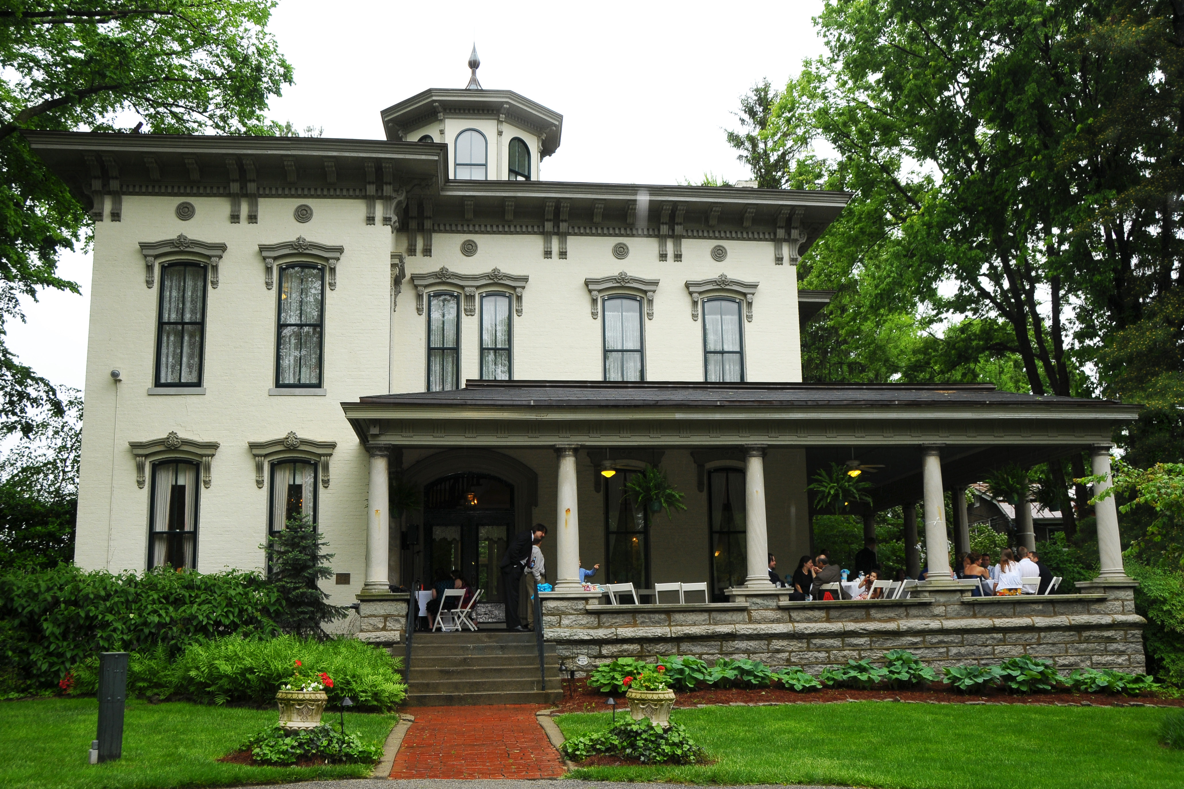 The Peterson-Dumesnil House